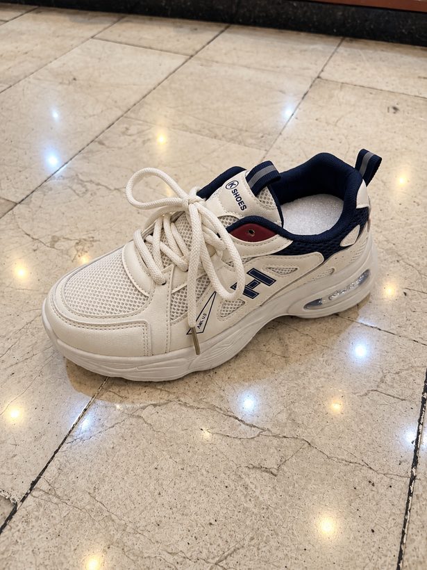کتونی Hi برند K shoes بسیار راحت