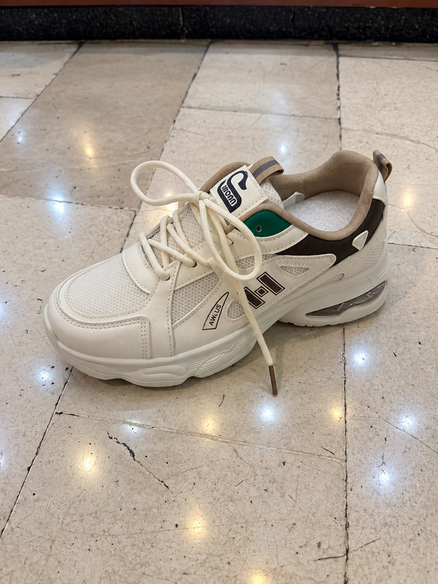 کتونی Hi برند K shoes بسیار راحت