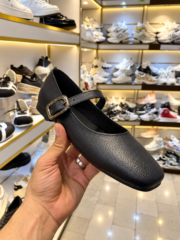 کفش کلاسیک مدل بالرین
